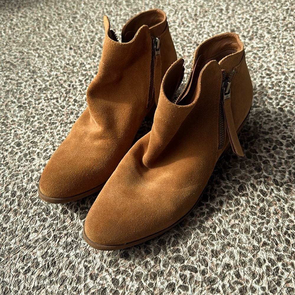 Cute Suede Ankle boots